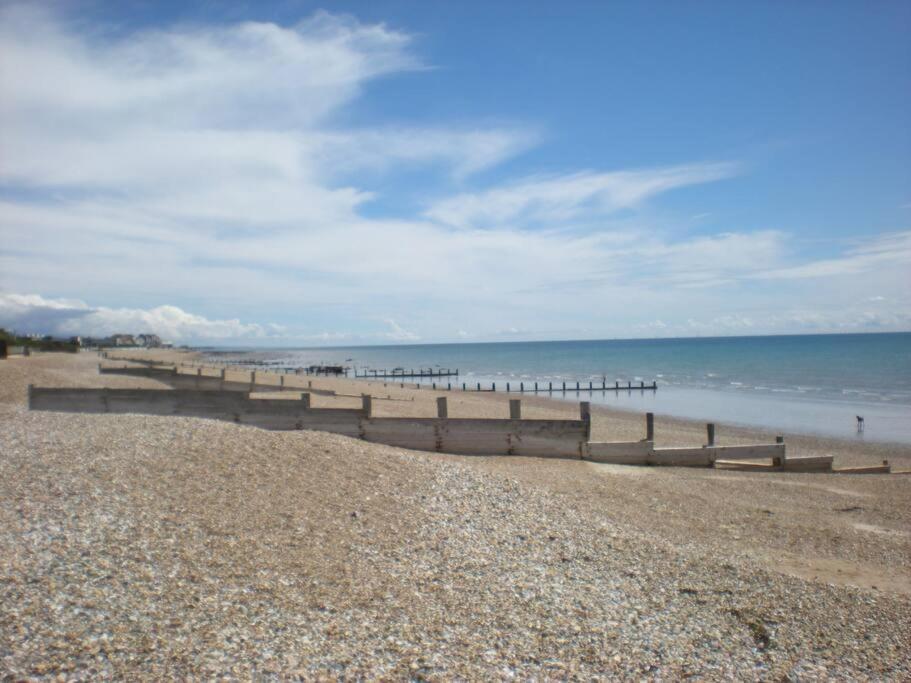 Beautiful Gate House A 4 Minute Walk From Beach Bognor Regis Eksteriør billede