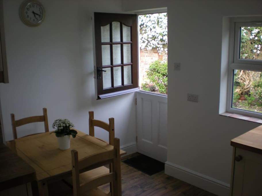 Beautiful Gate House A 4 Minute Walk From Beach Bognor Regis Eksteriør billede