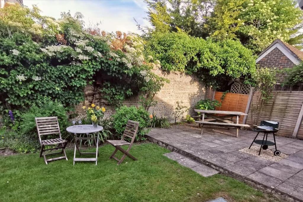 Beautiful Gate House A 4 Minute Walk From Beach Bognor Regis Eksteriør billede