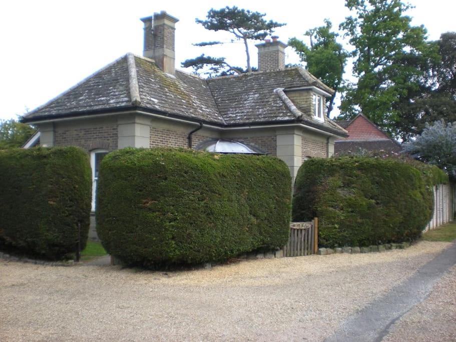 Beautiful Gate House A 4 Minute Walk From Beach Bognor Regis Eksteriør billede